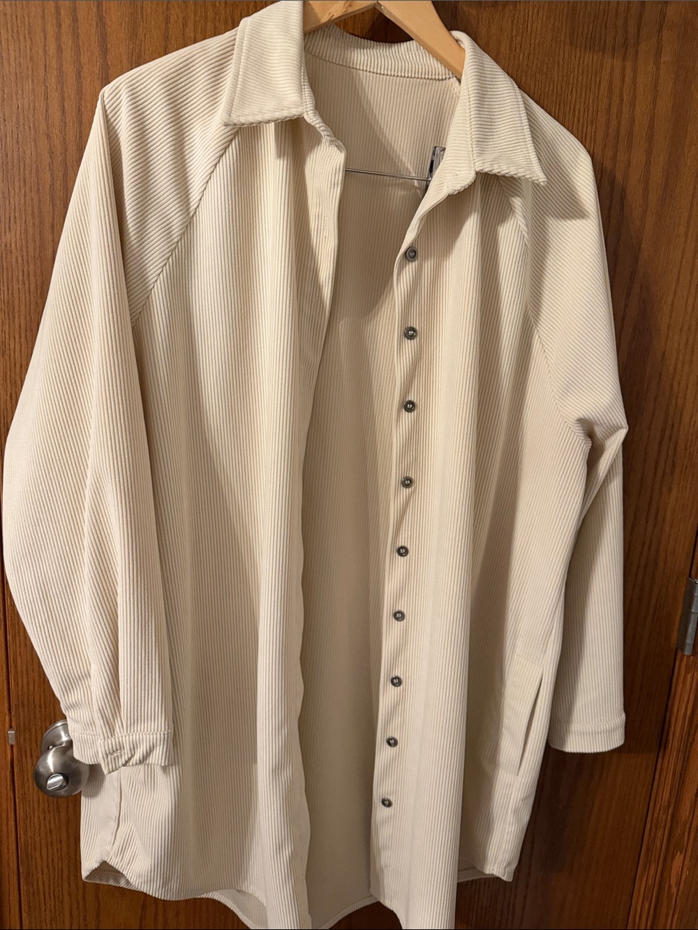 Lightweight Corduroy Cream Button-Front Shirt Jacket